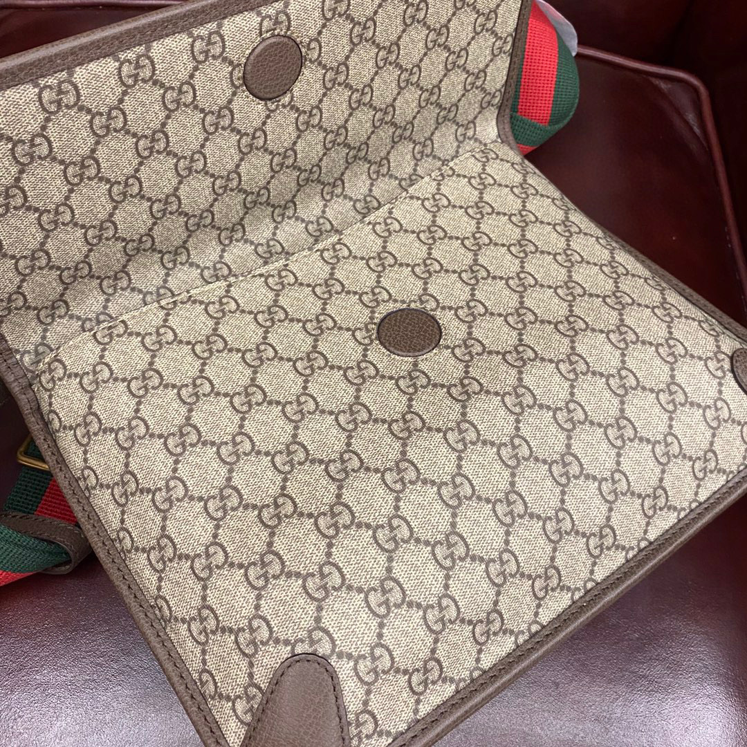 g*u*i gg S*prem pocket bag