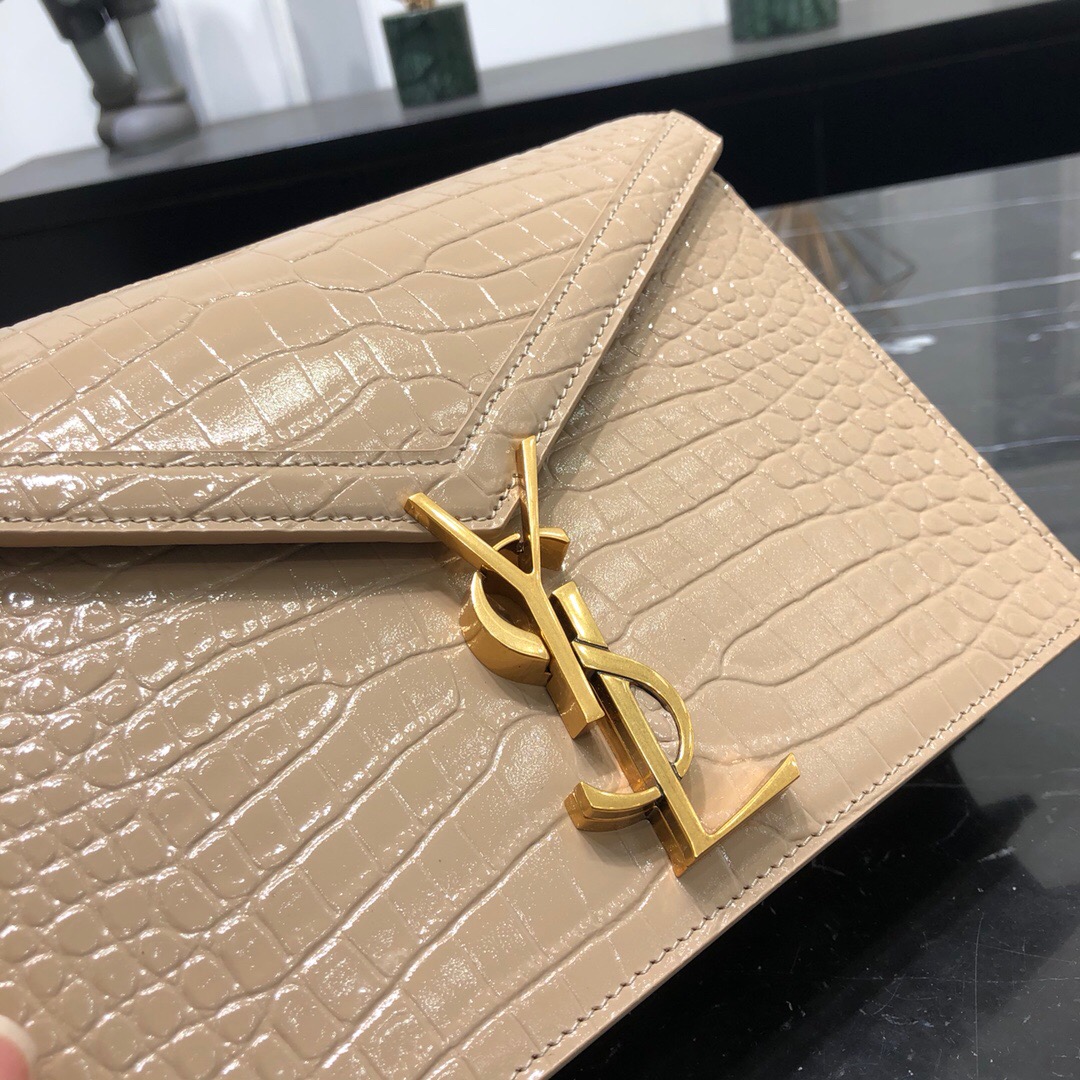 YSL Cassandra