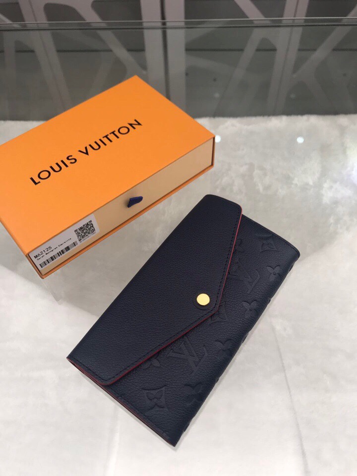 l**is V*t*n wallet navy blue