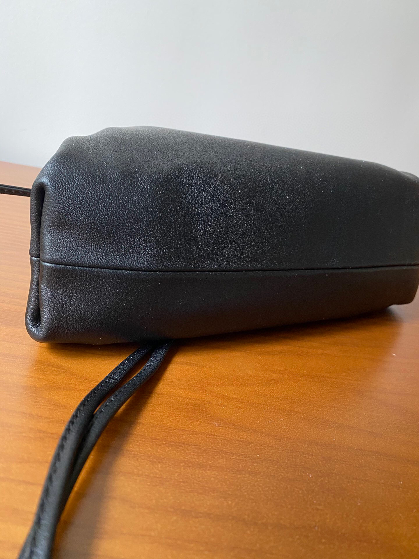 bo*te*ga Ve*ne*ta pouch