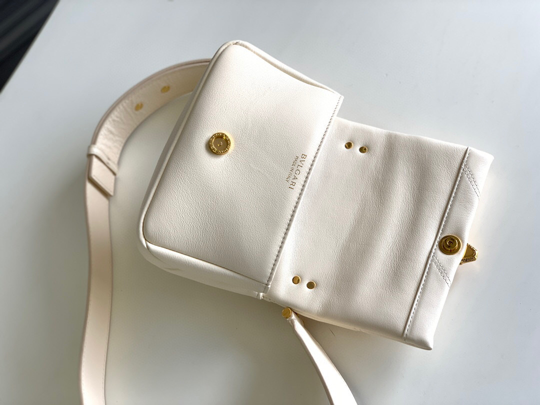 B*l*ai shoulder bag
