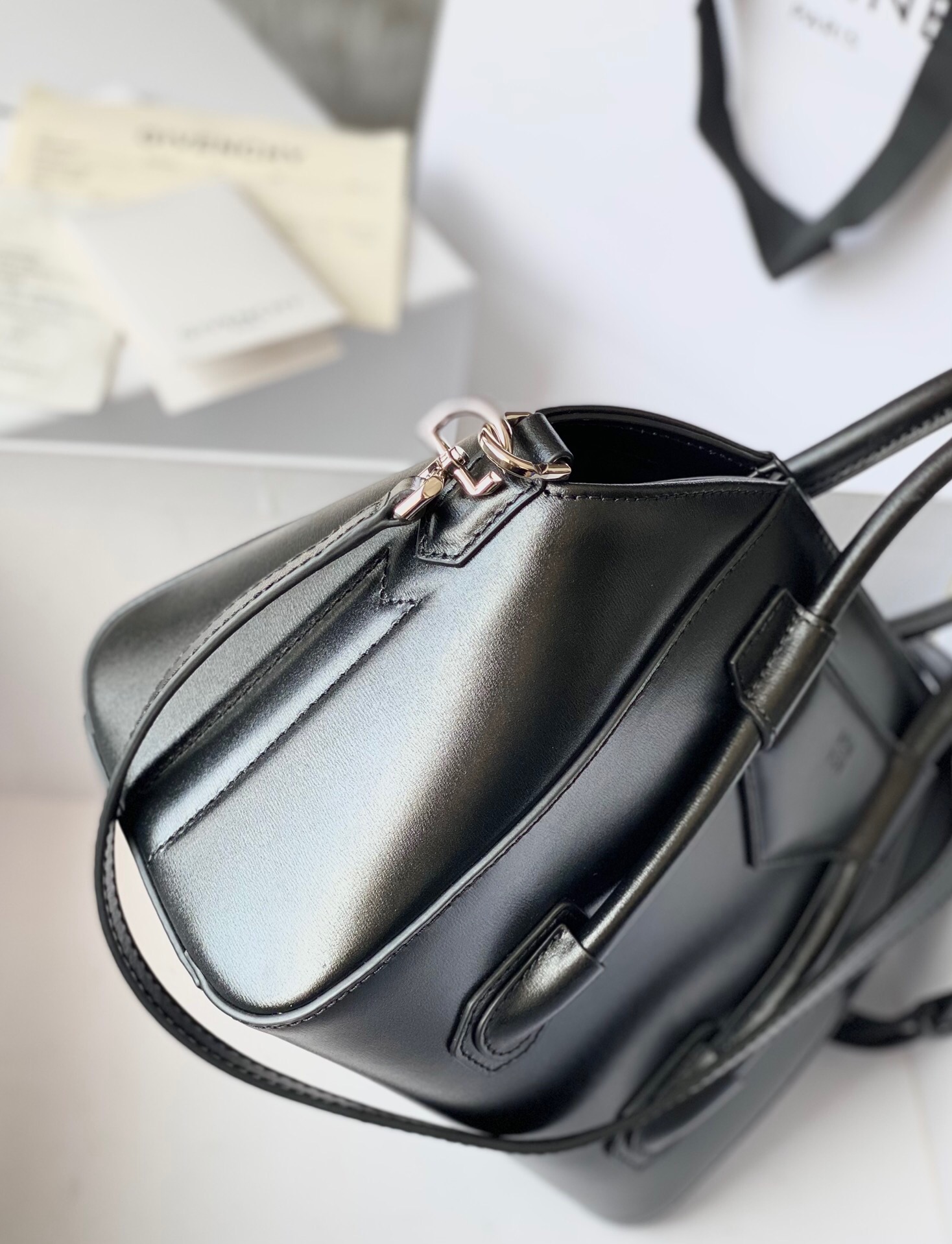 Givenchy Antigona Lock Soft