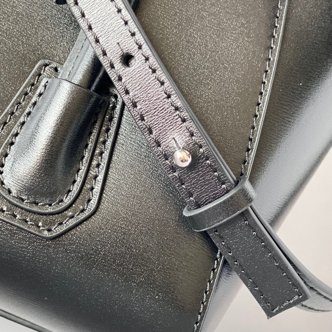 Givenchy Antigona Lock Soft