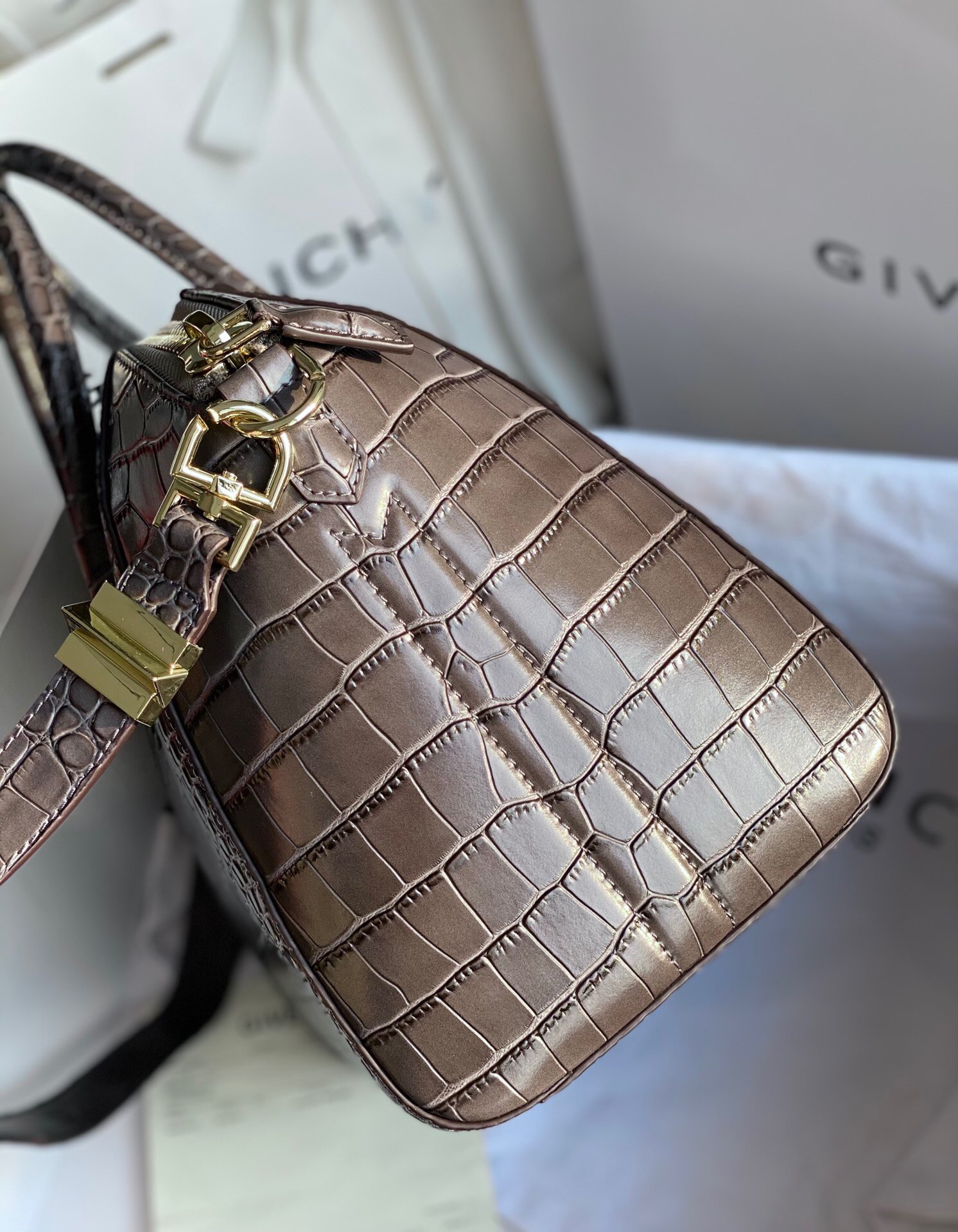 Givenchy Antigona Medium