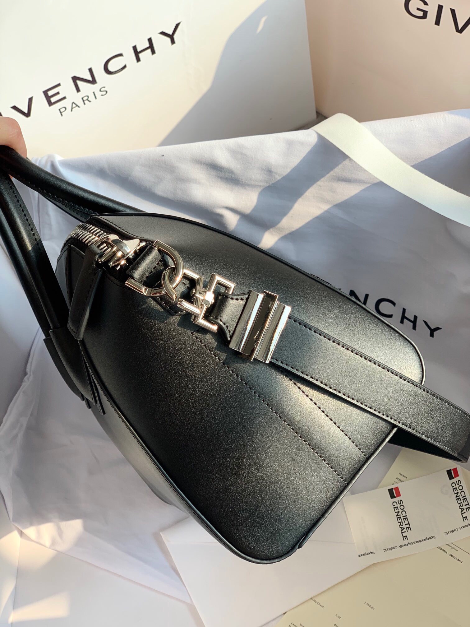 Givenchy Antigona Medium