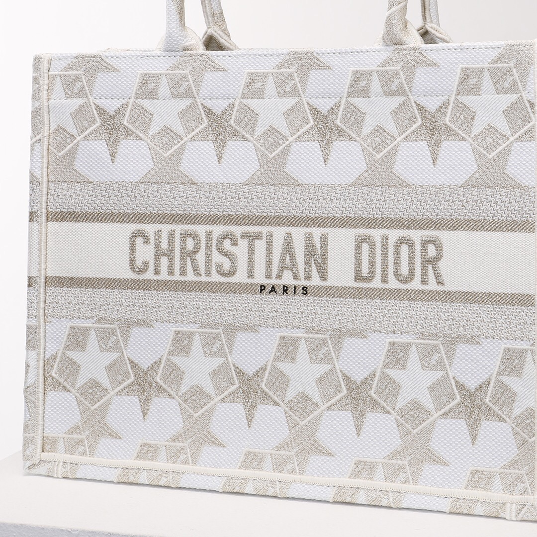 D*or book tote