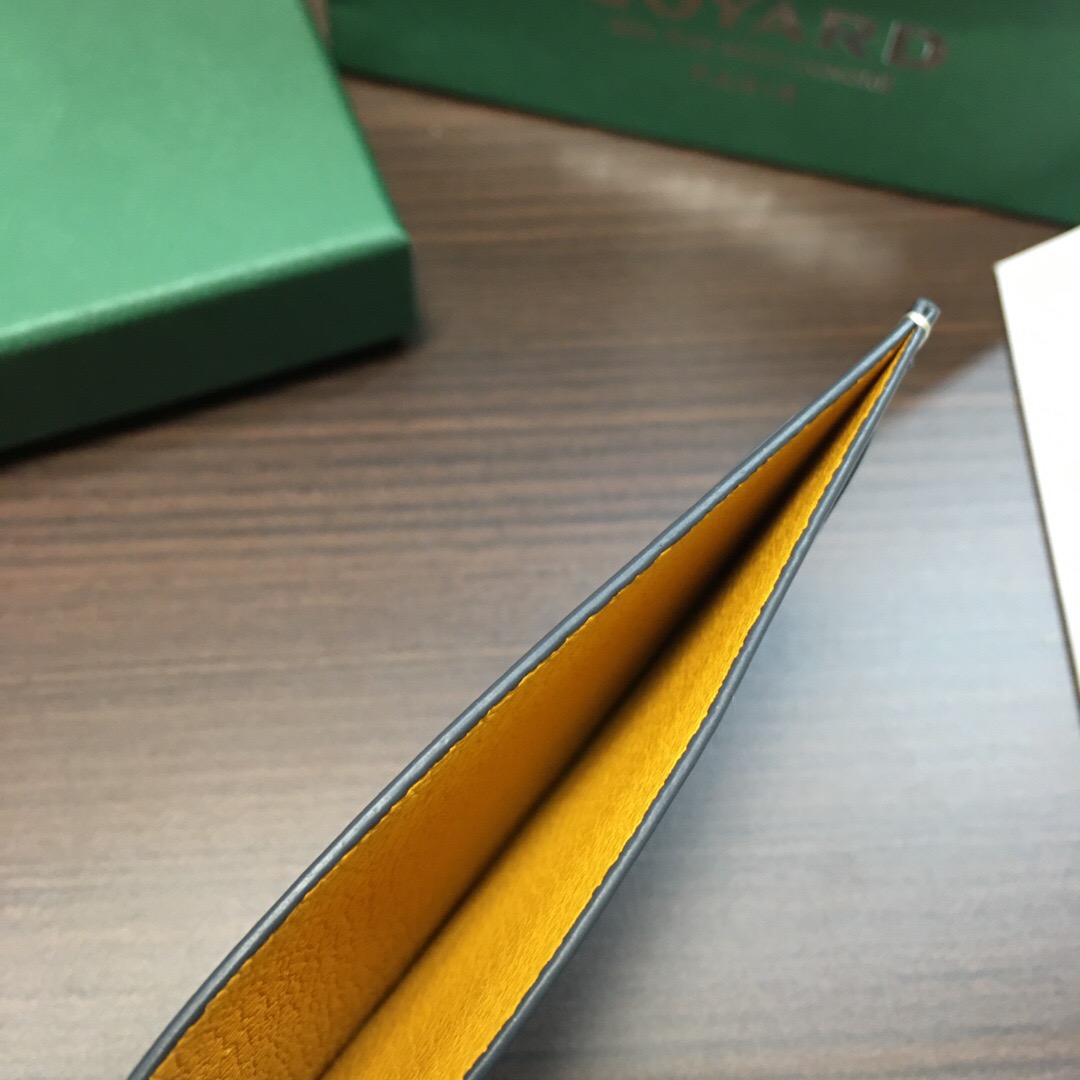 Go*ard card holder
