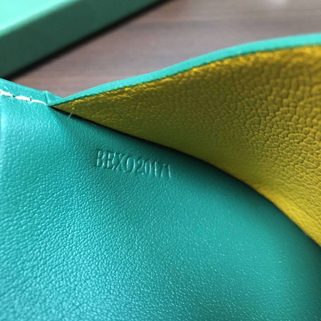 Go*ard card holder