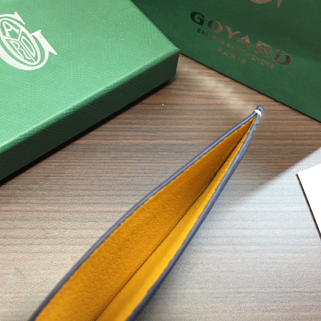 Go*ard card holder