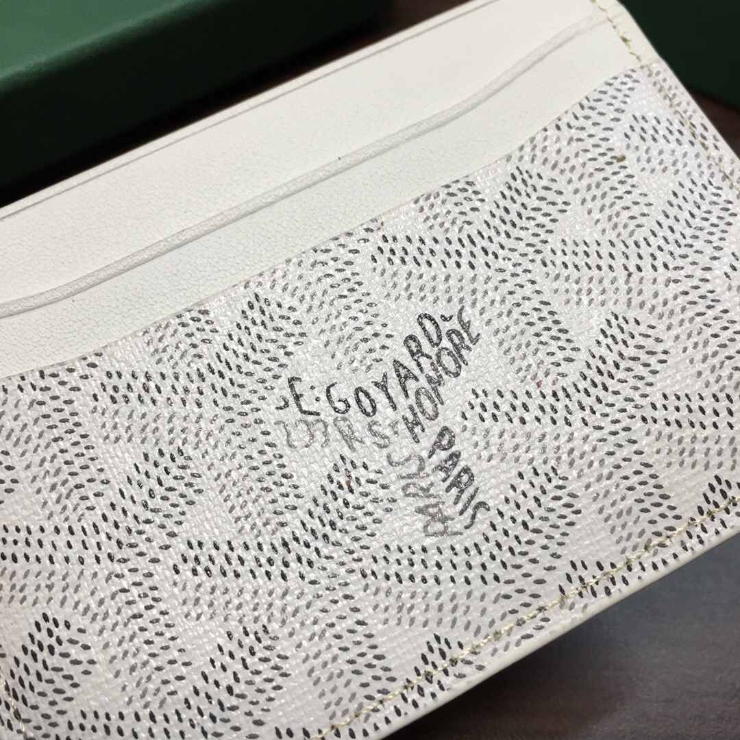 Go*ard card holder