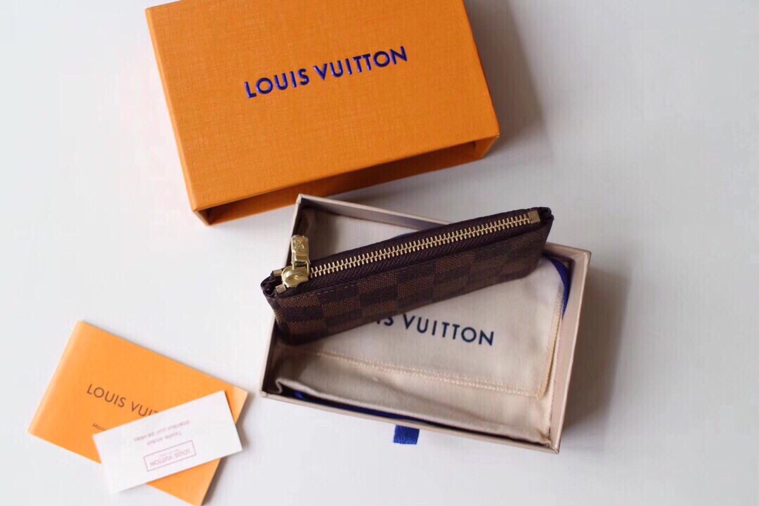 l**is V*t*n coin purse