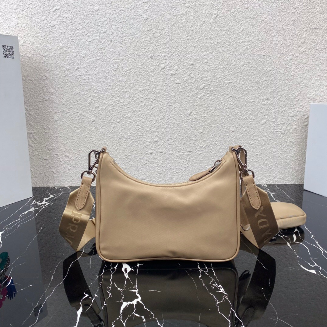 Pra*a nylon hobo