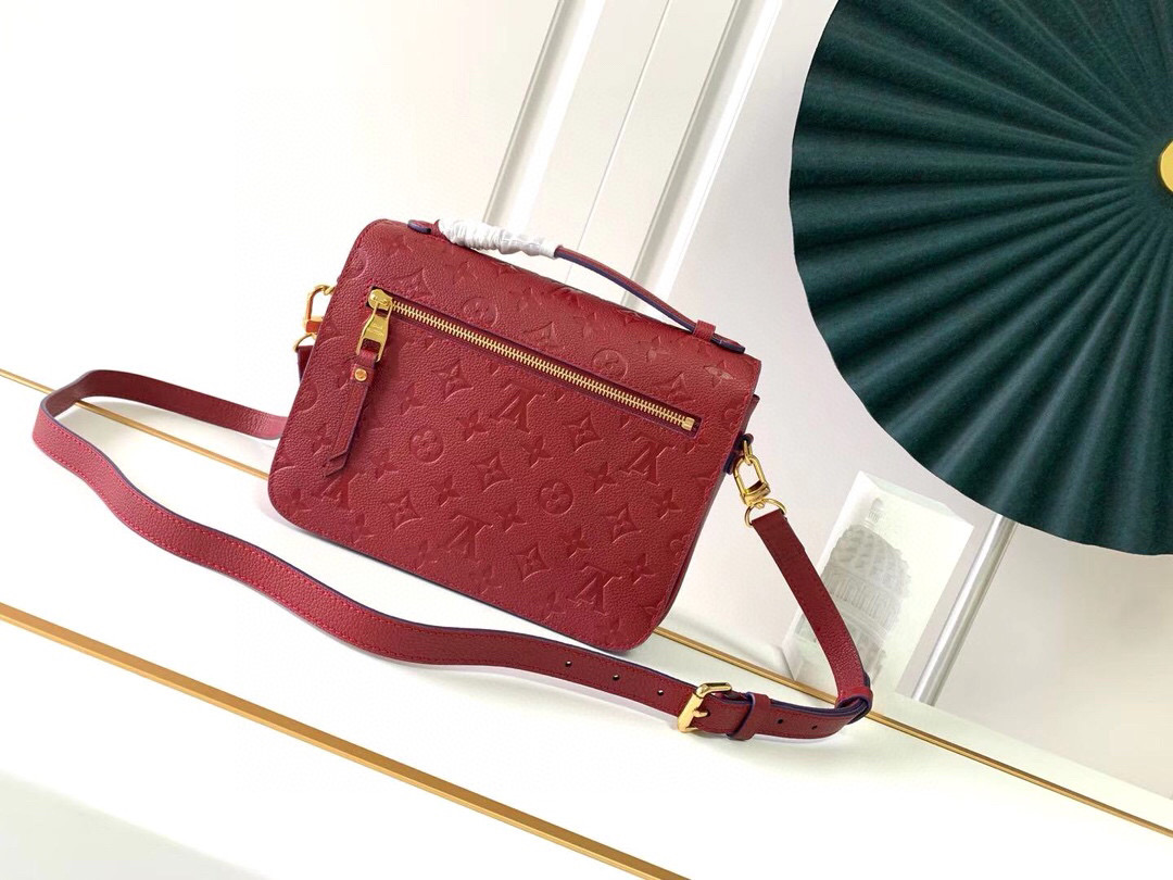 l**is V*t*n pochette metis