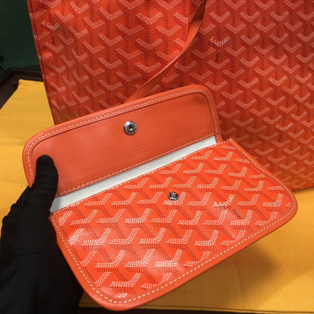go*ard saint L**is gm tote bag