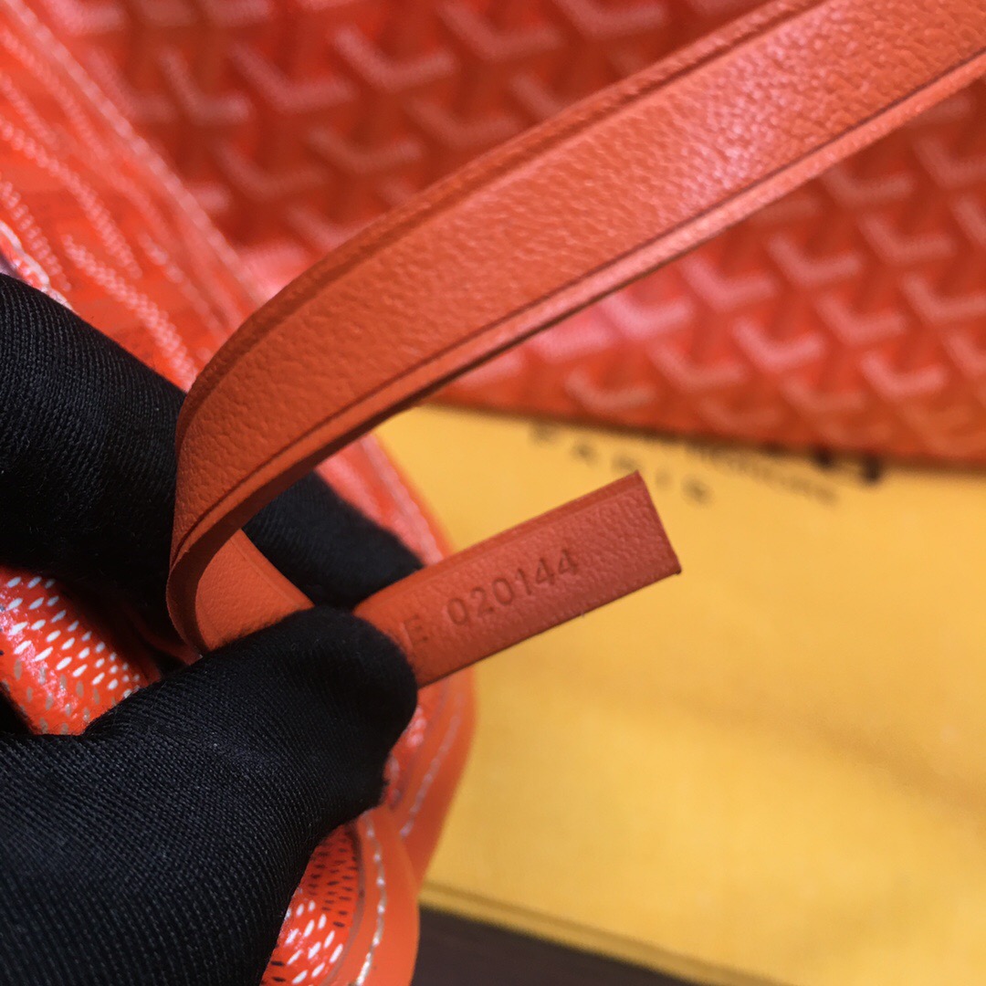 go*ard saint L**is gm tote bag