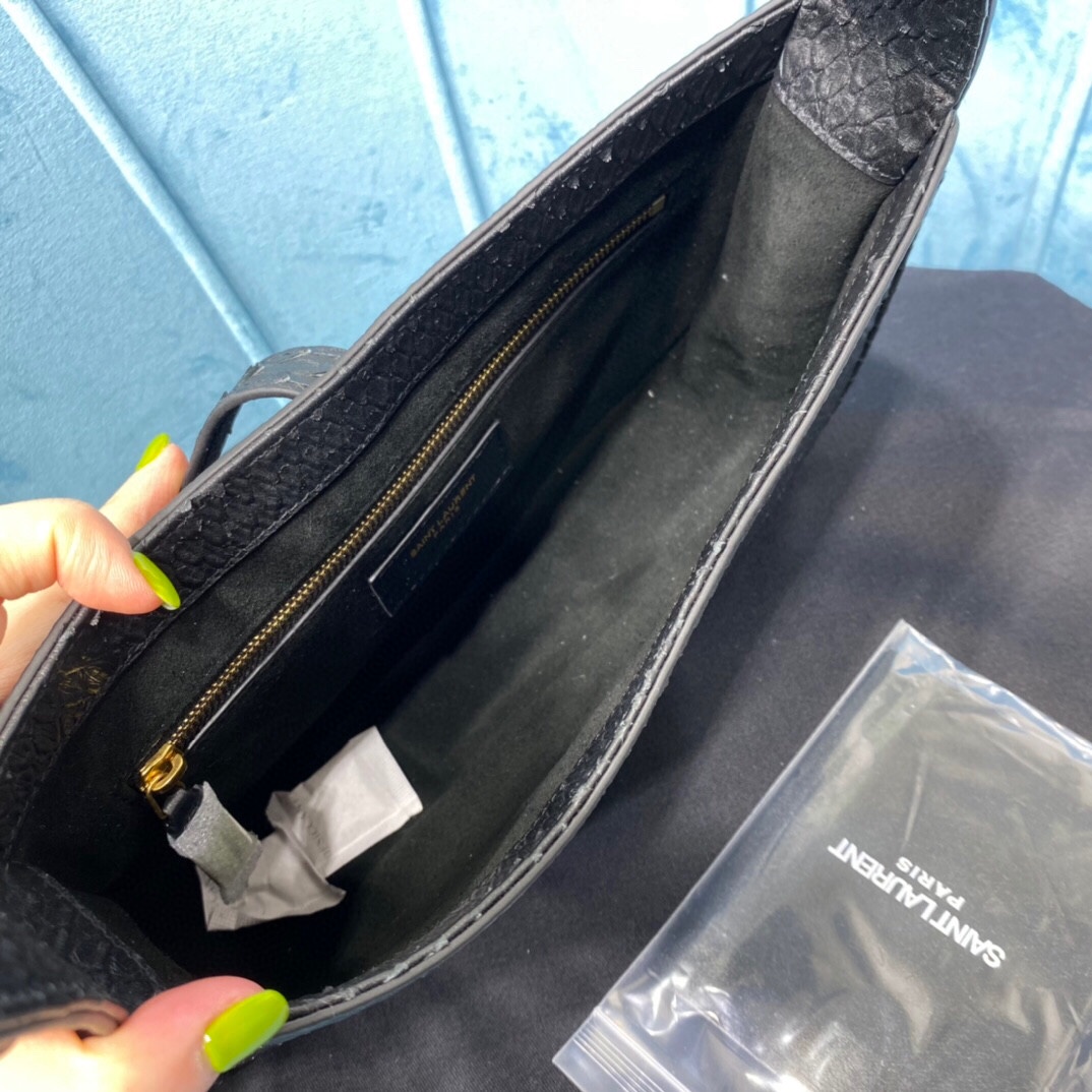 YSL Hobo