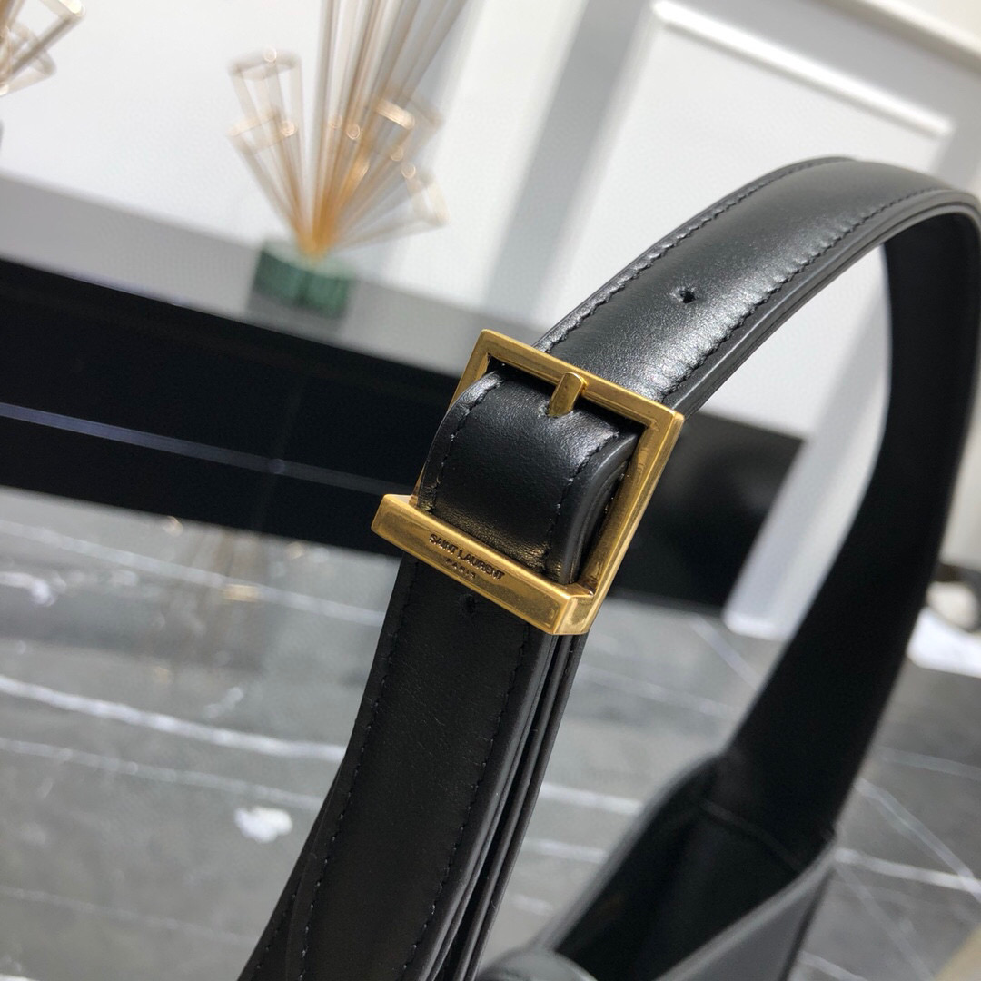 YSL Hobo