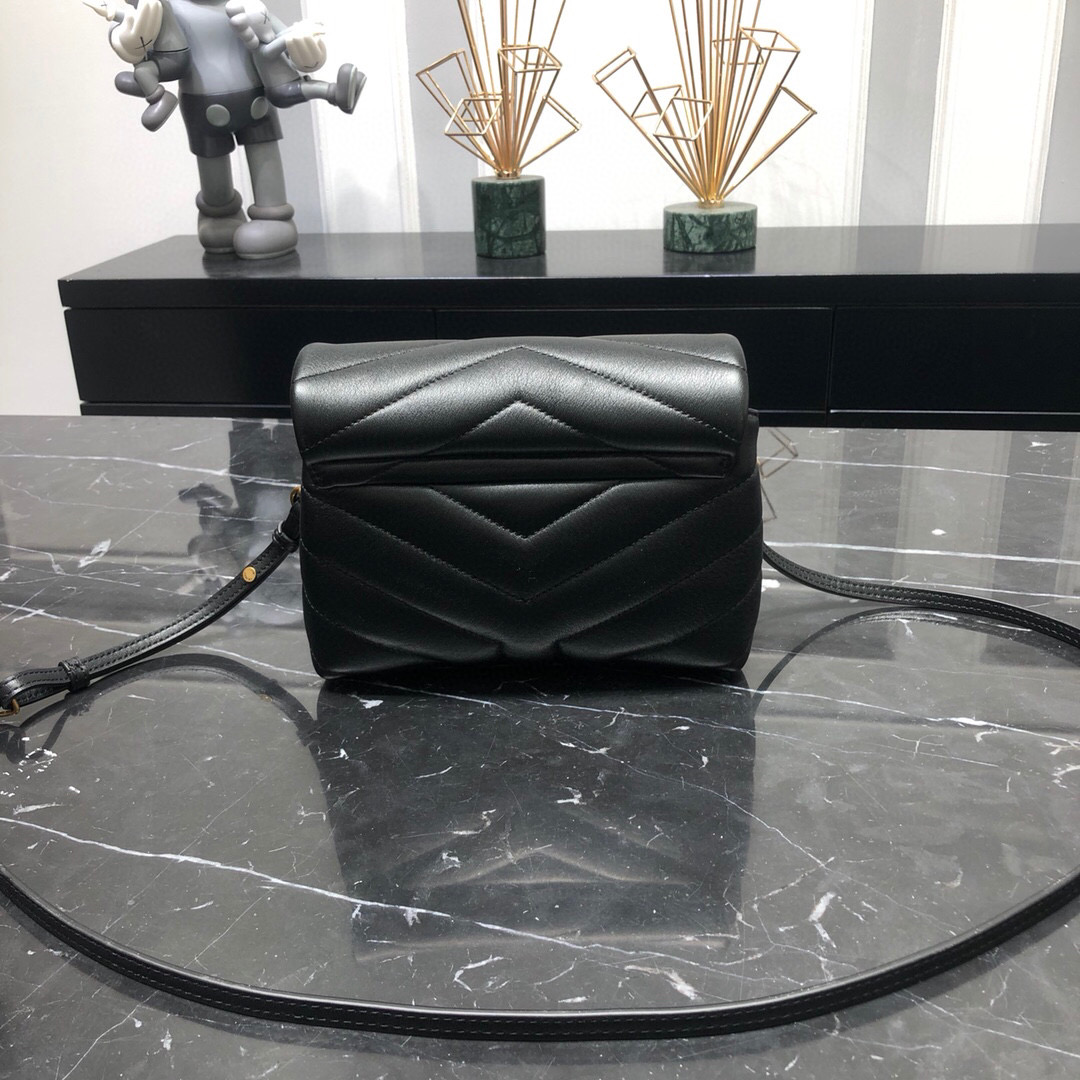 YSL LOULOU TOY