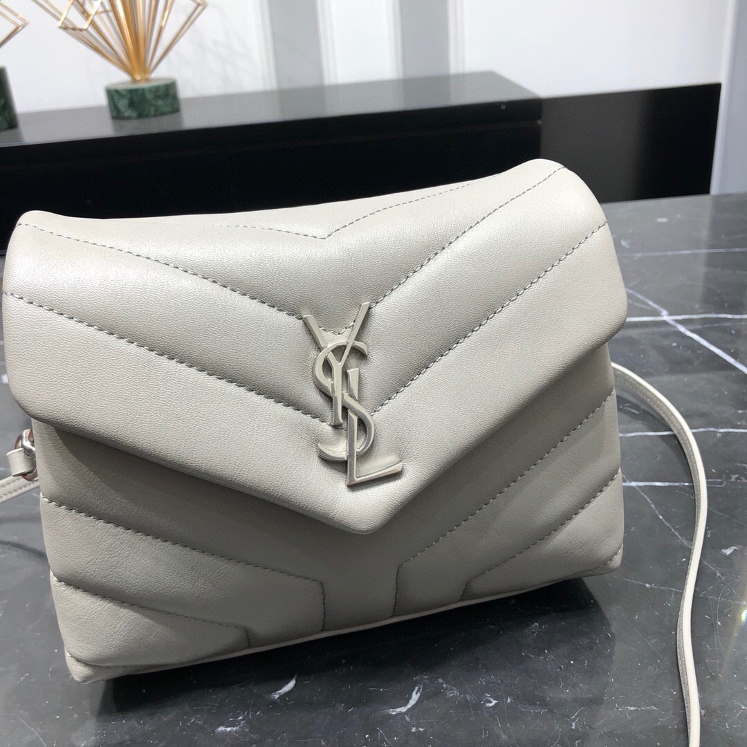 YSL LOULOU TOY