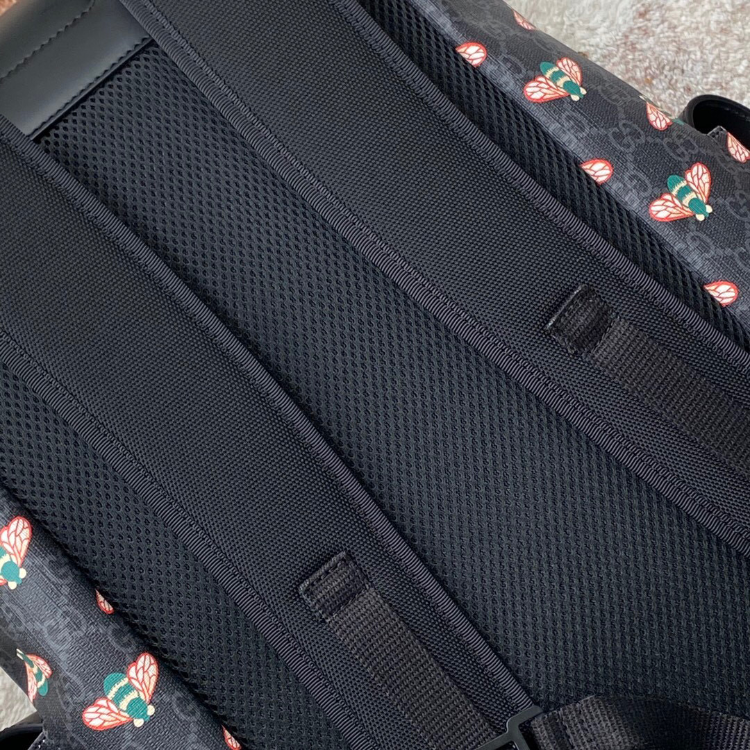 G*u*i backpack