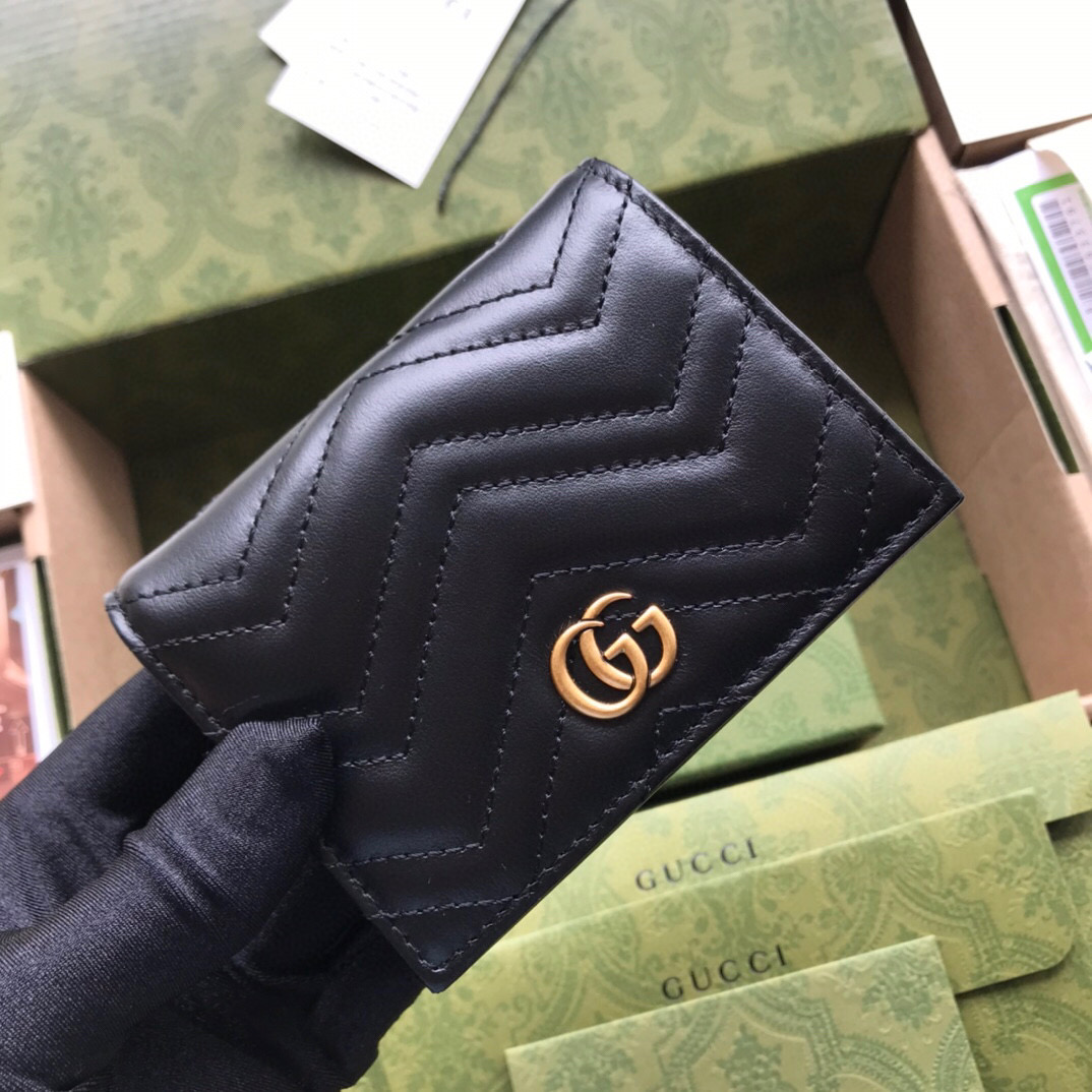 G*u*i gg marmont card case wallet