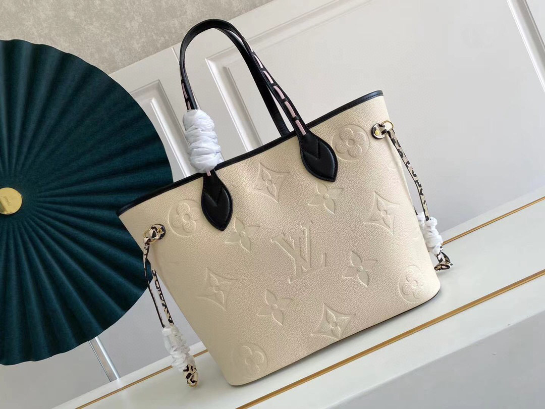 l**is V*t*n neverfull mm