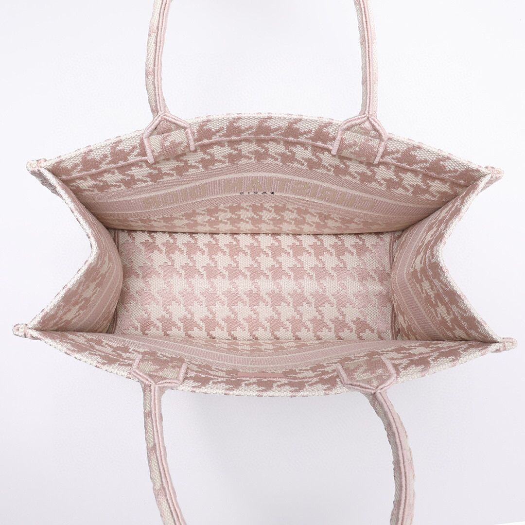 D*or book tote