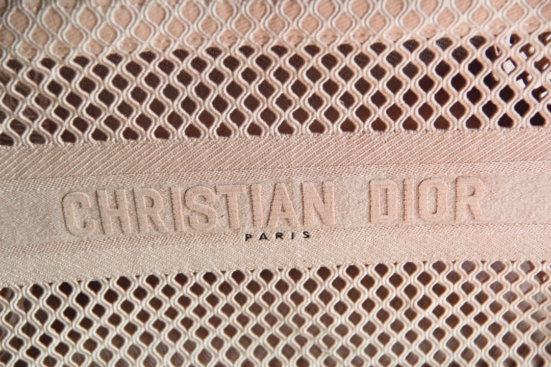 D*or book tote