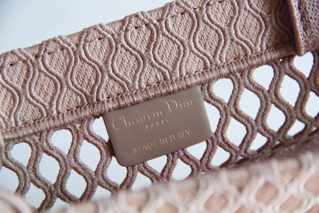 D*or book tote