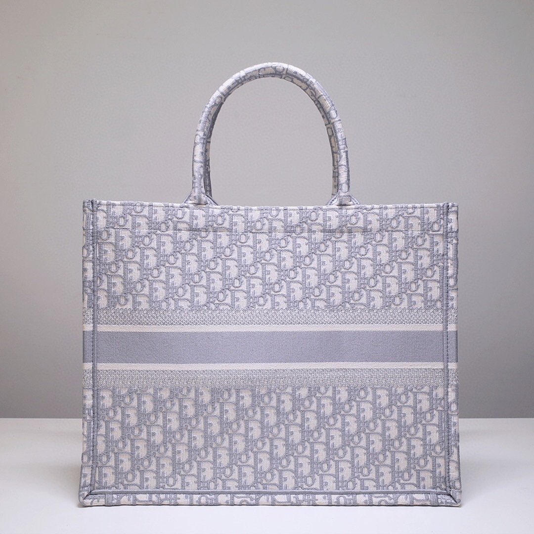 D*or book tote