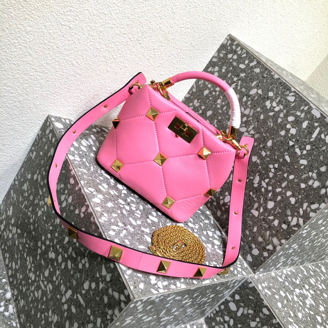 Valentino Garavani Roman Stud