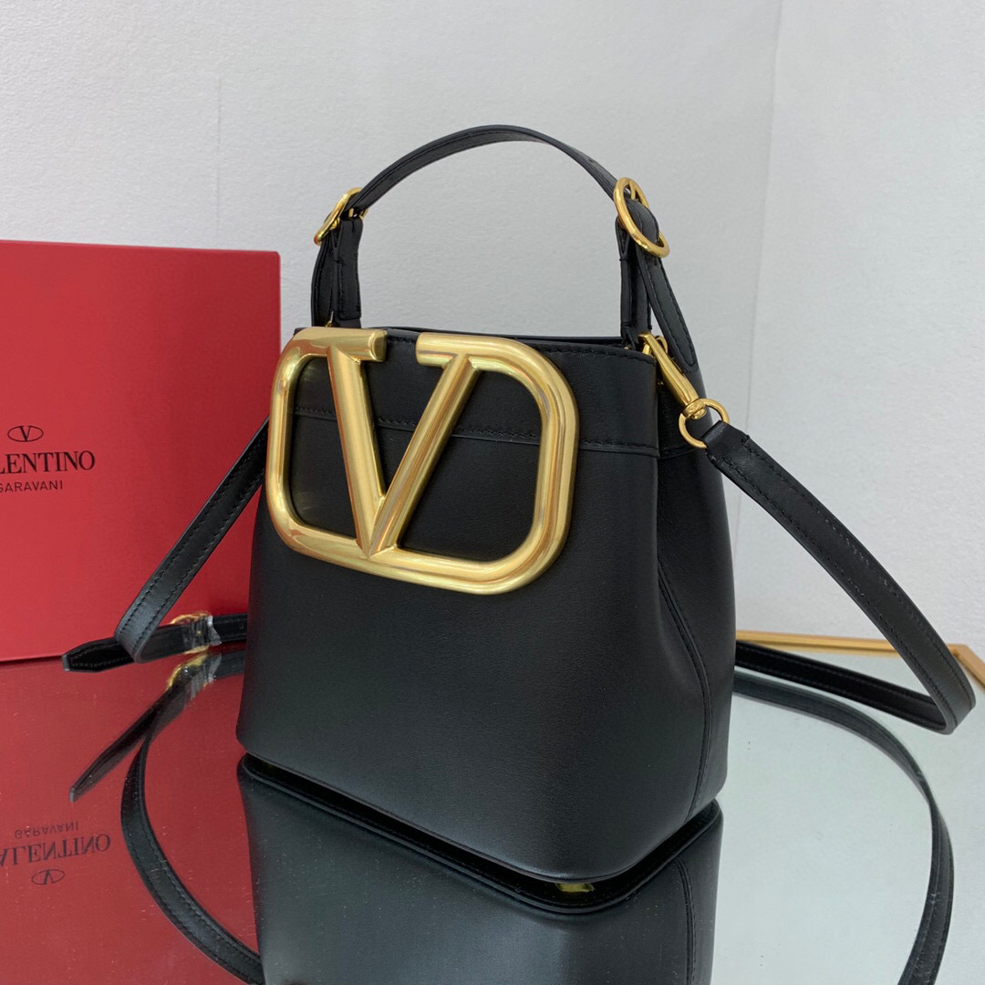 valentino garavani S*pervee