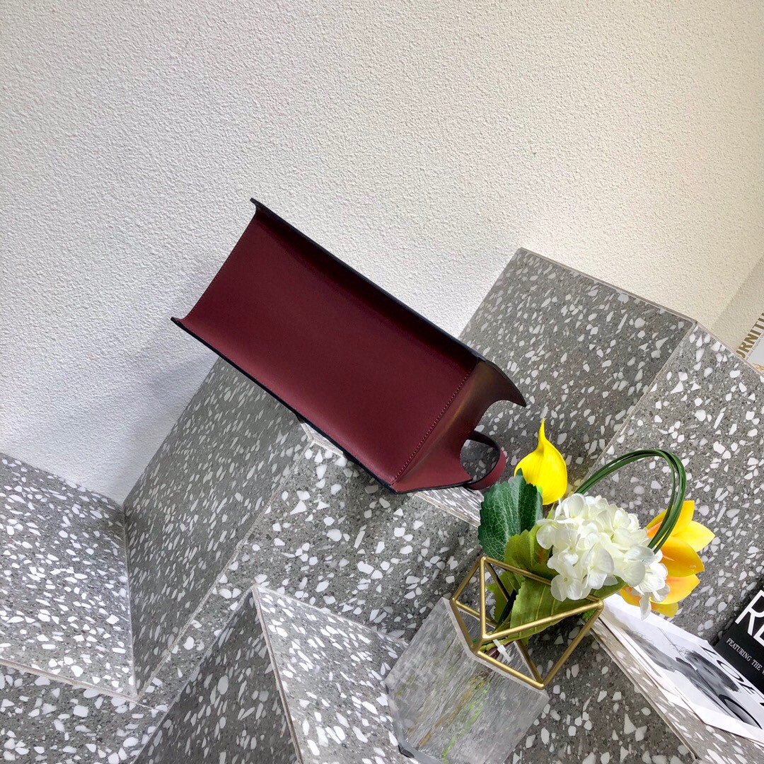 Valentino Garavani Walk Tote