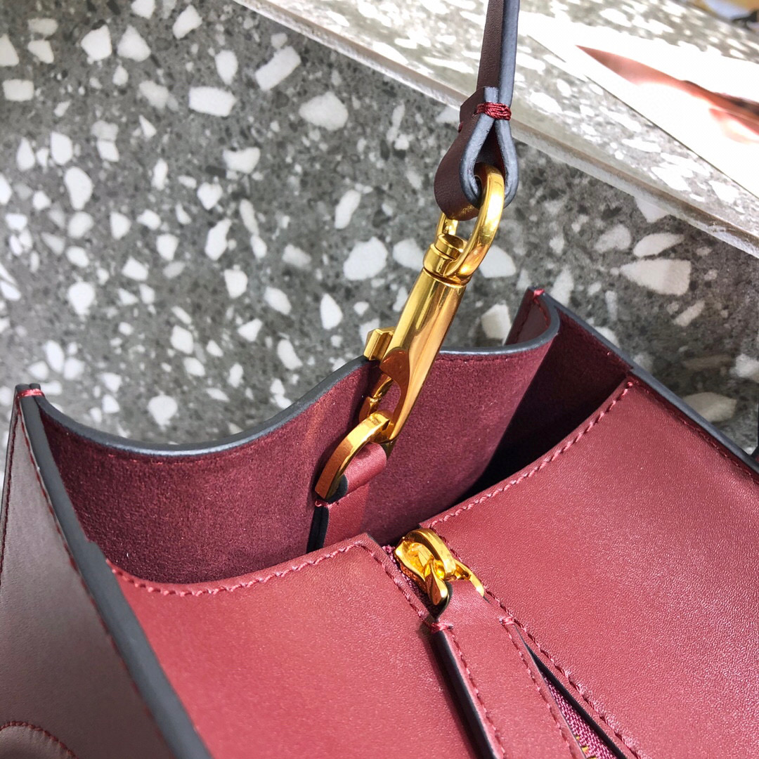 Valentino Garavani Walk Tote