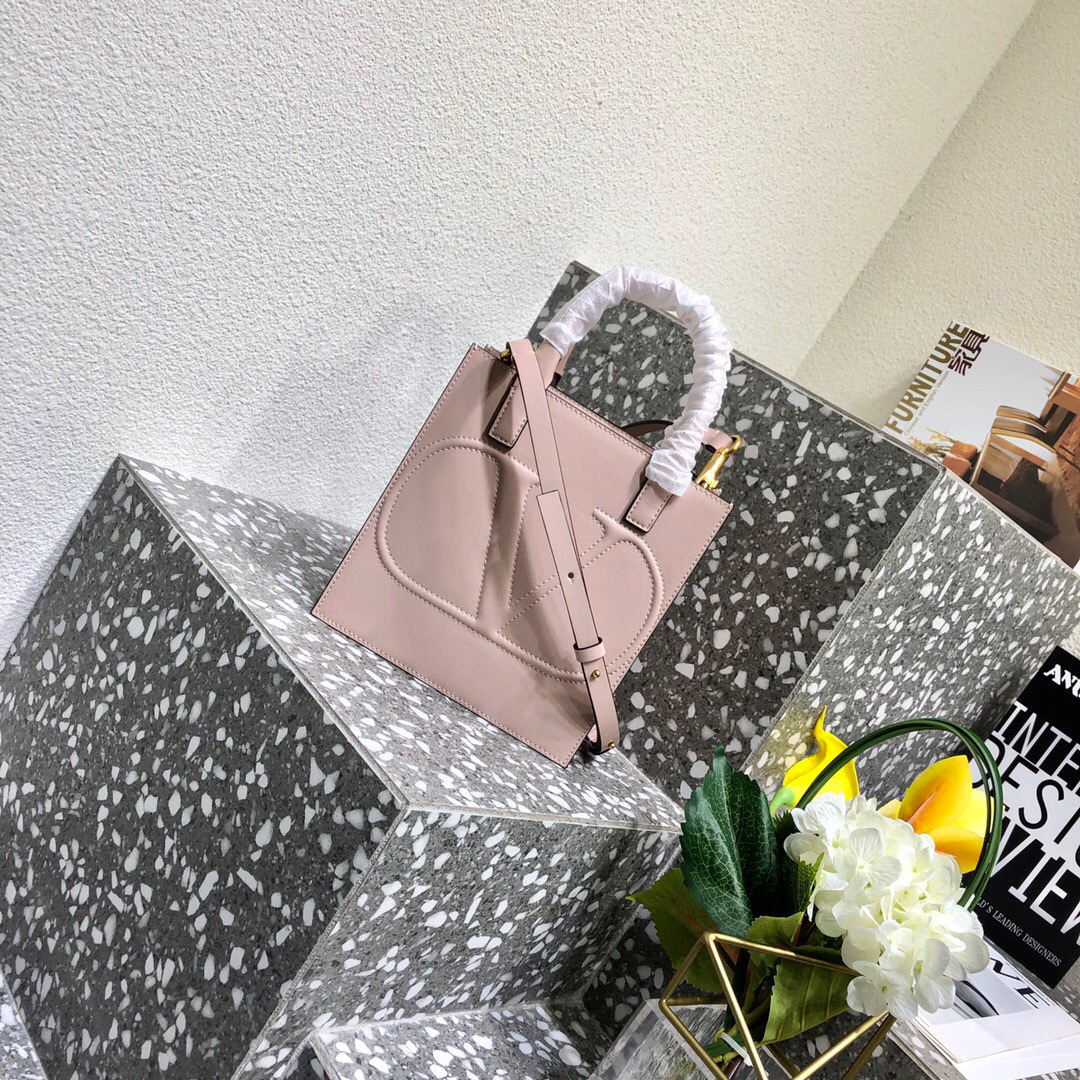Valentino Garavani Walk Tote