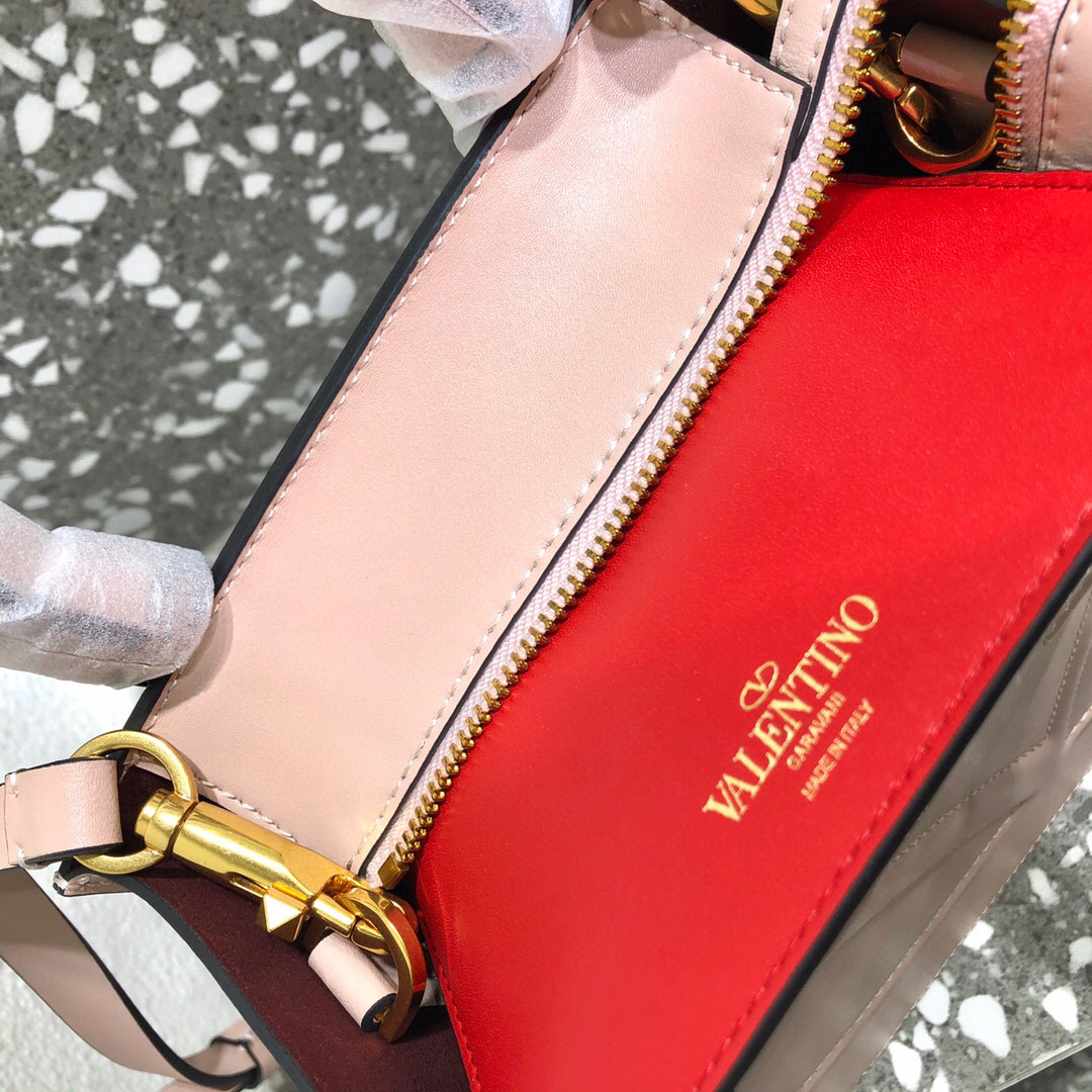 Valentino Garavani Walk Tote