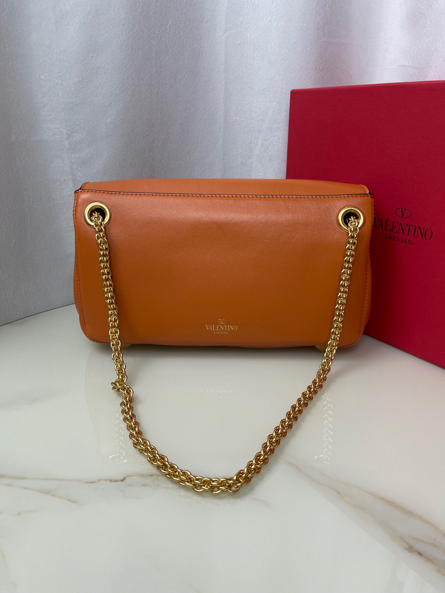 Valentino Stud Sign