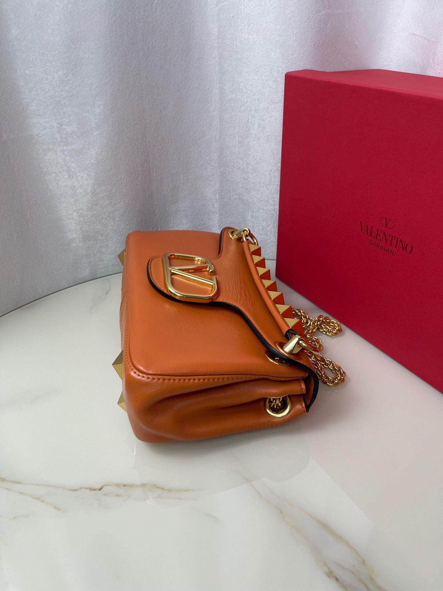 Valentino Stud Sign