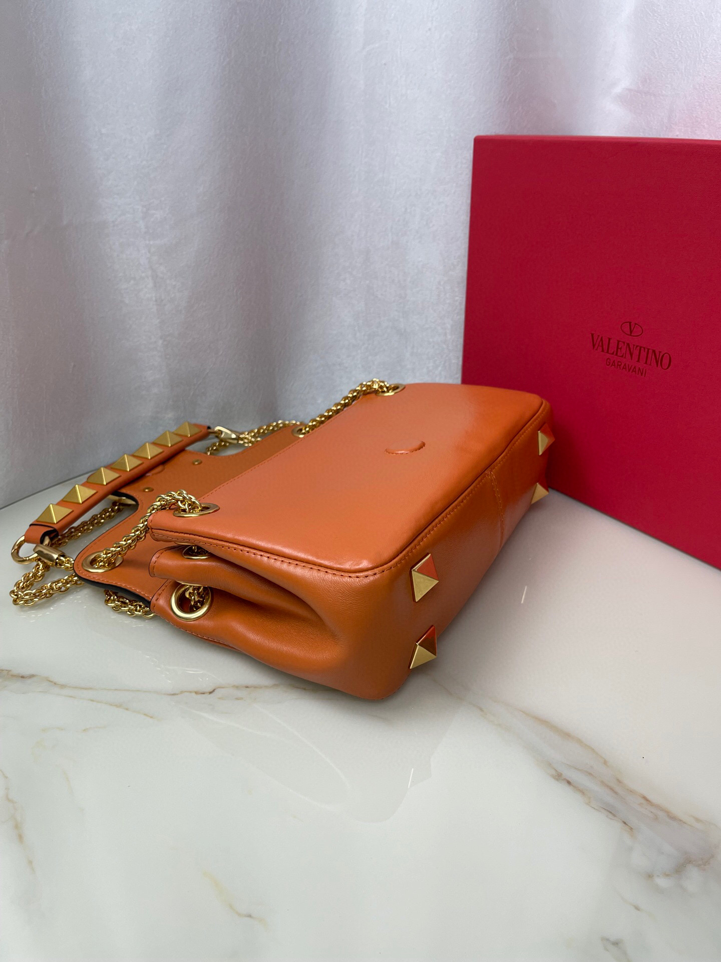 Valentino Stud Sign