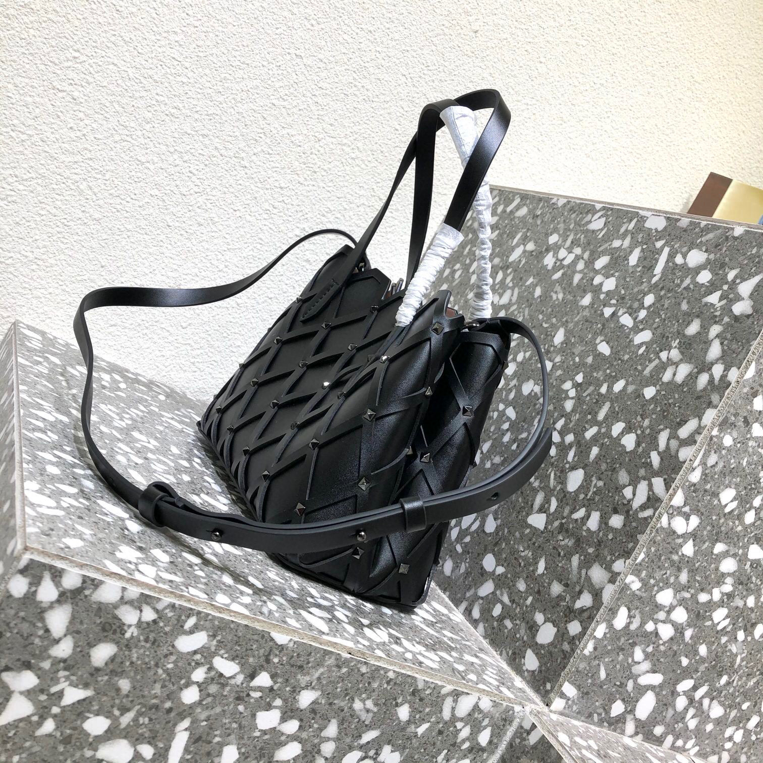 Valentino Beehive