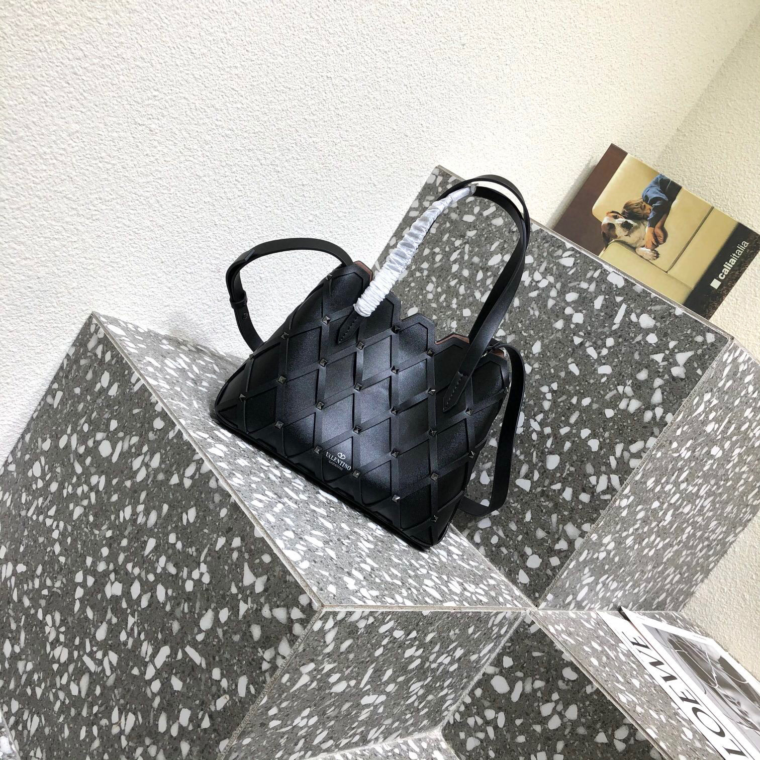 Valentino Beehive