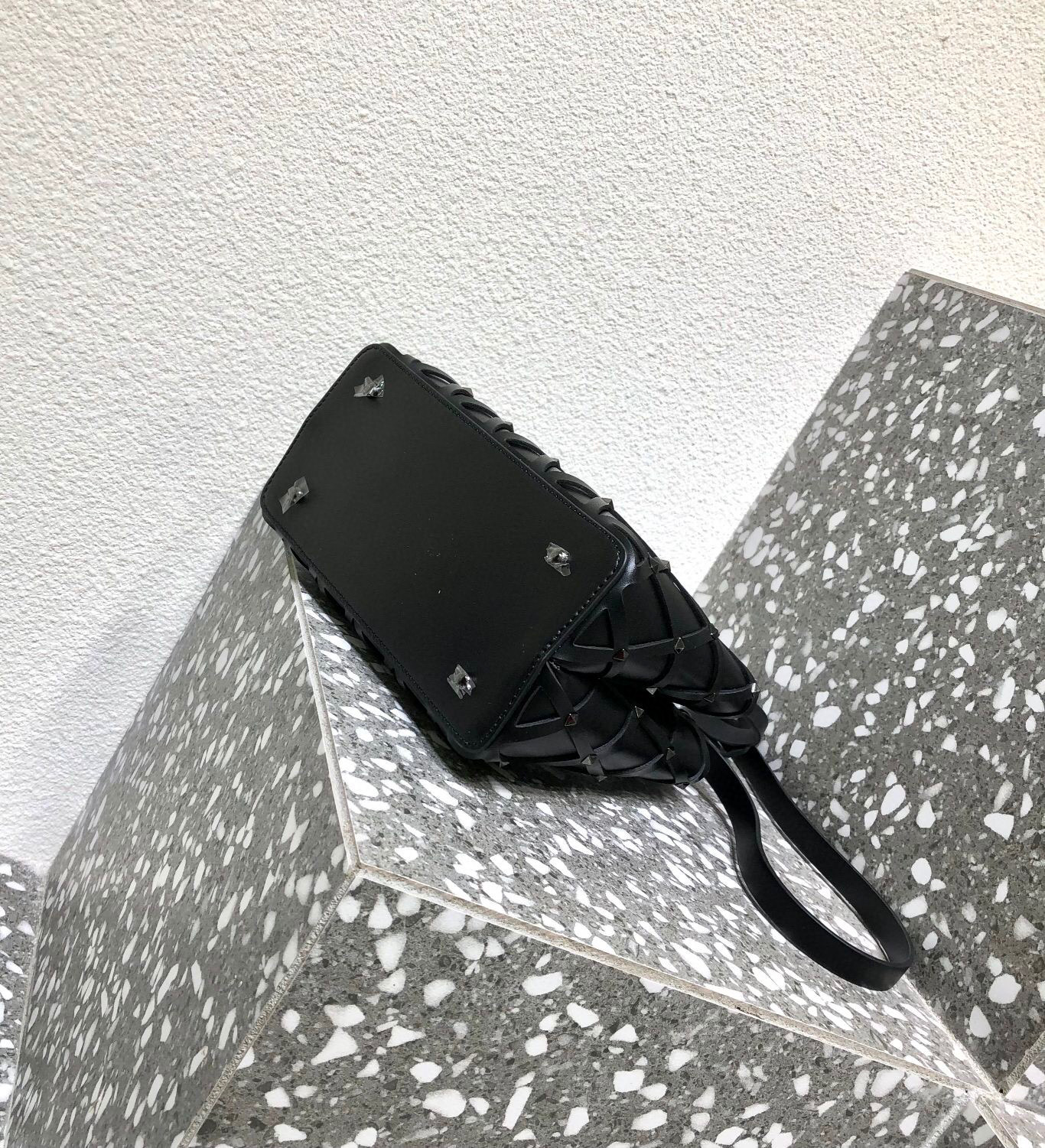 Valentino Beehive