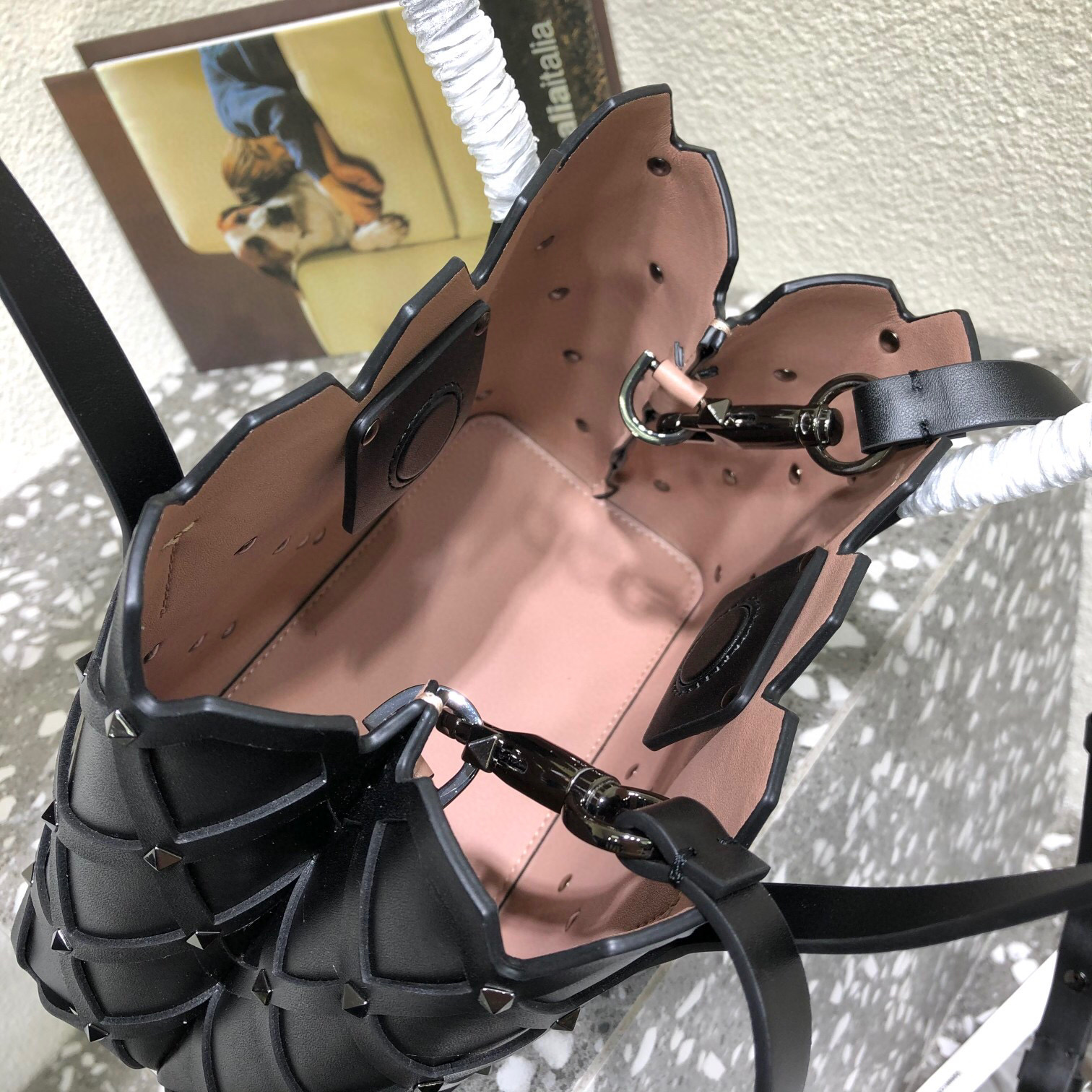 Valentino Beehive