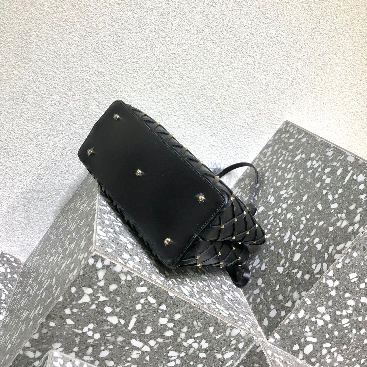 Valentino Beehive
