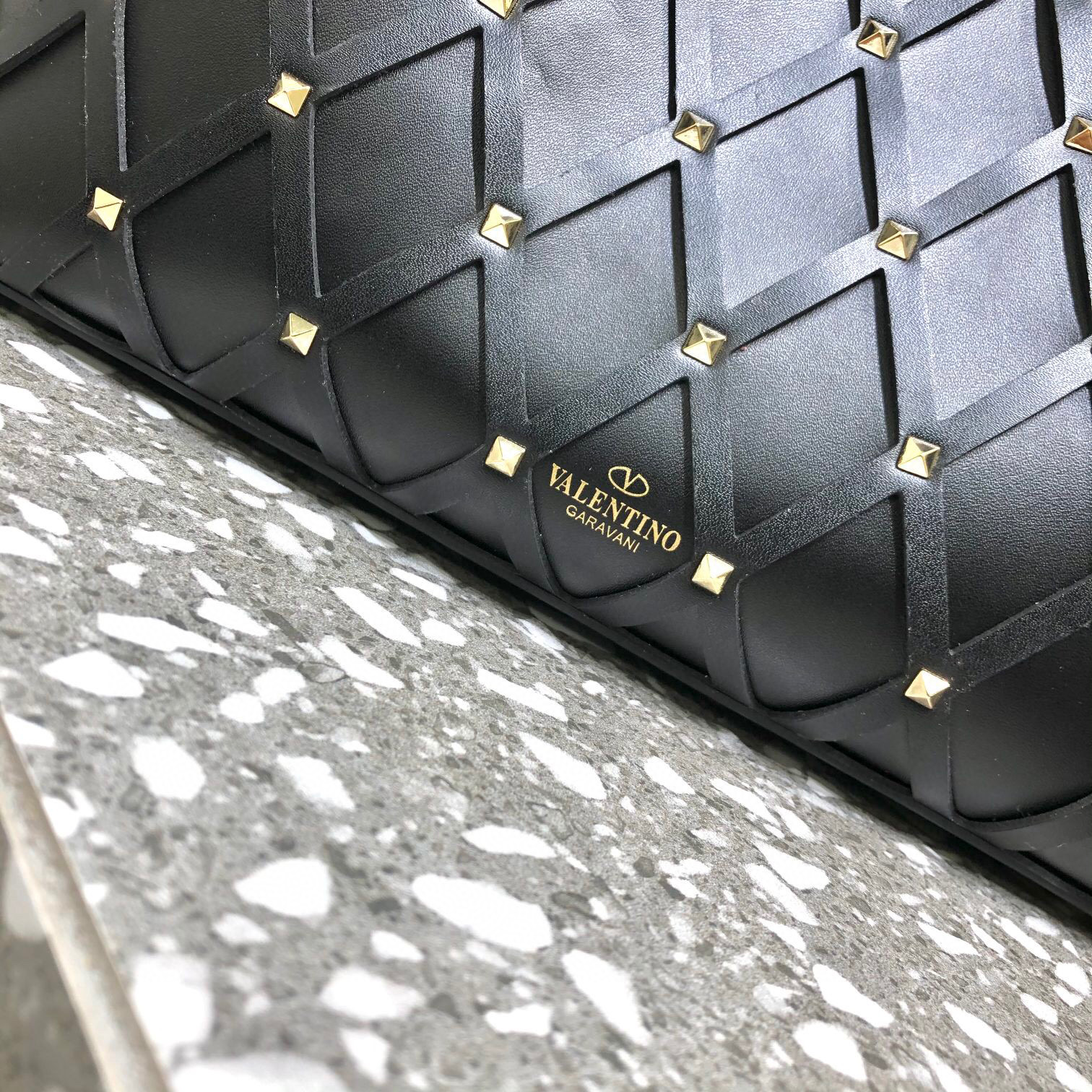 Valentino Beehive