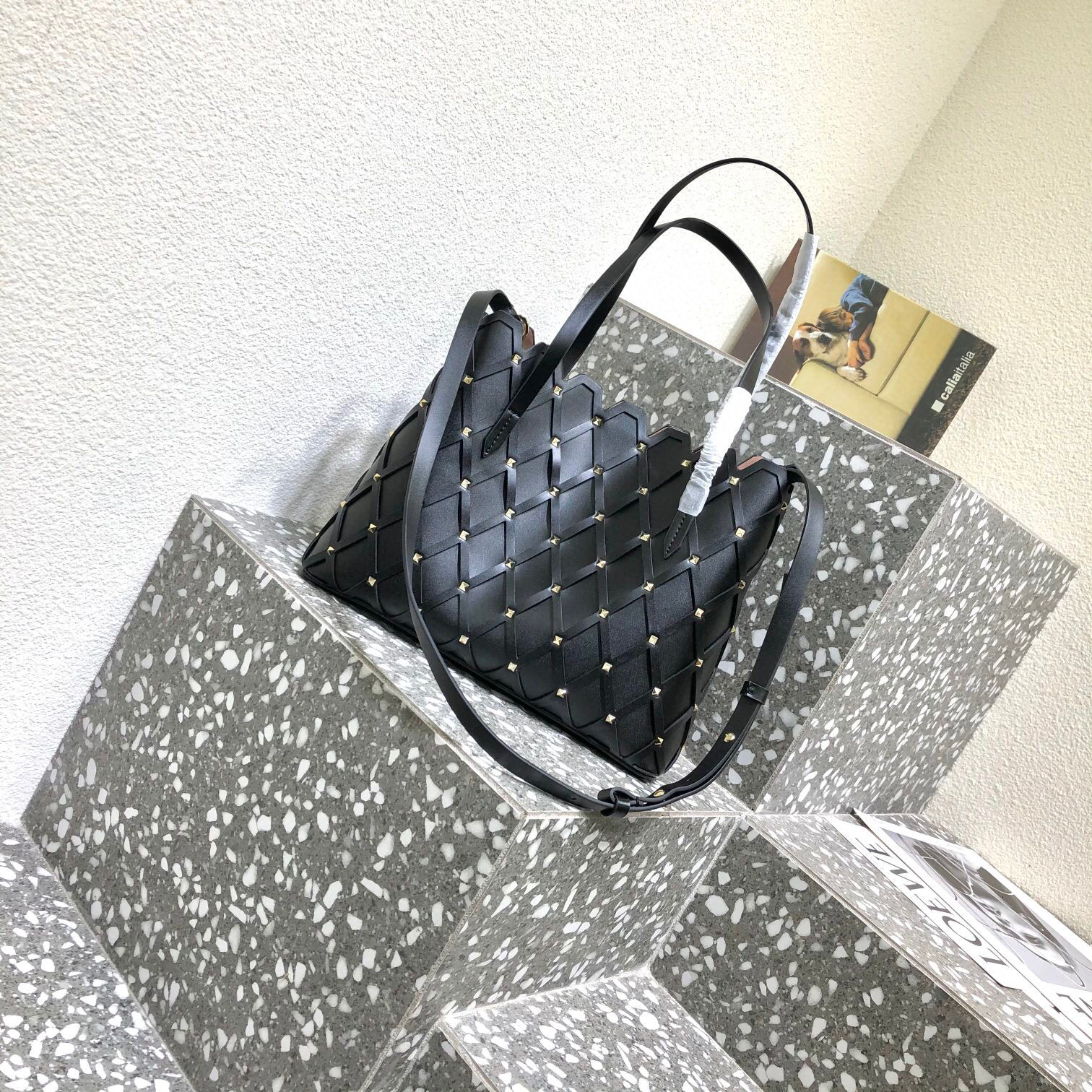 Valentino Beehive