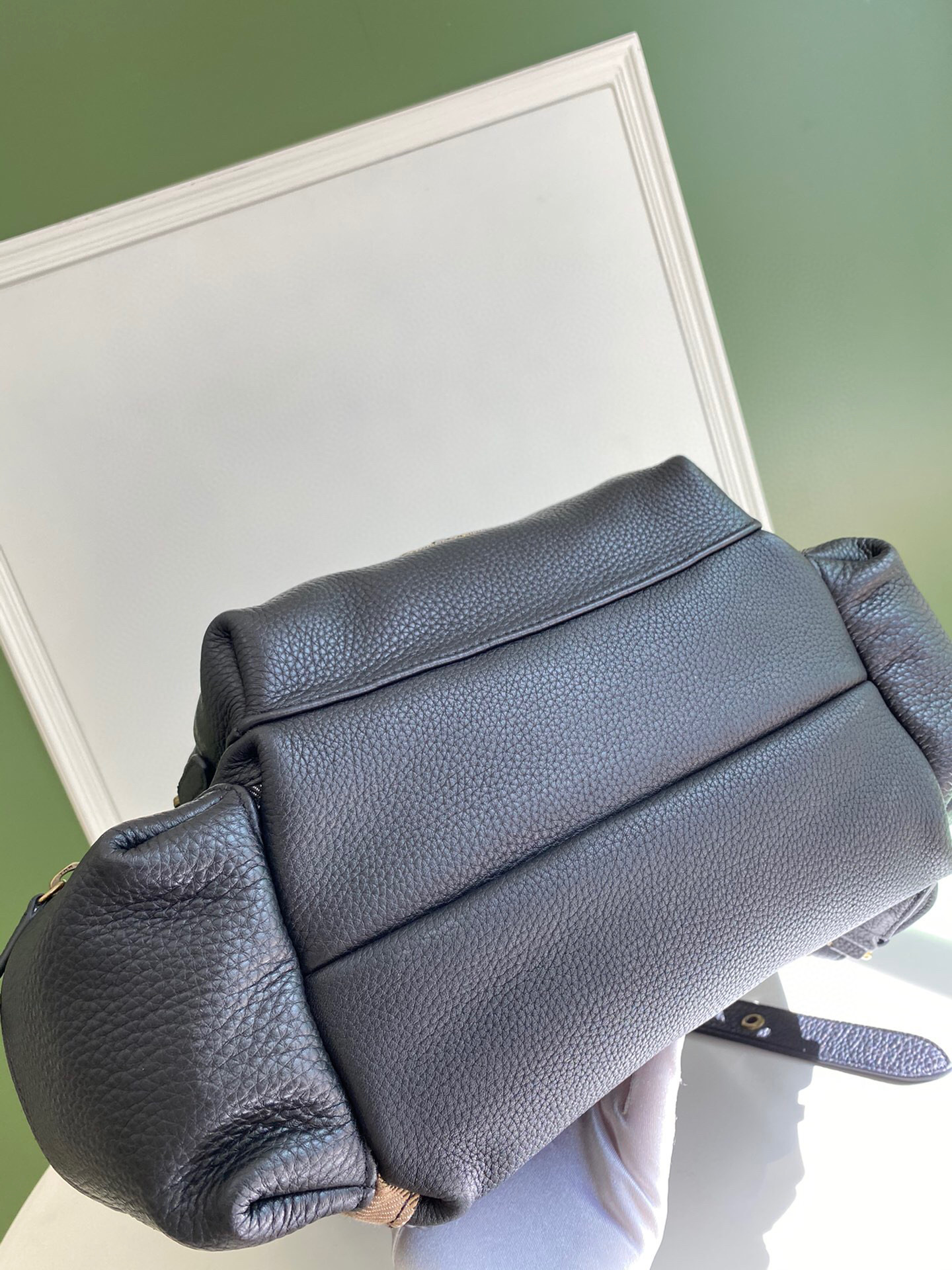 B**rry backpack