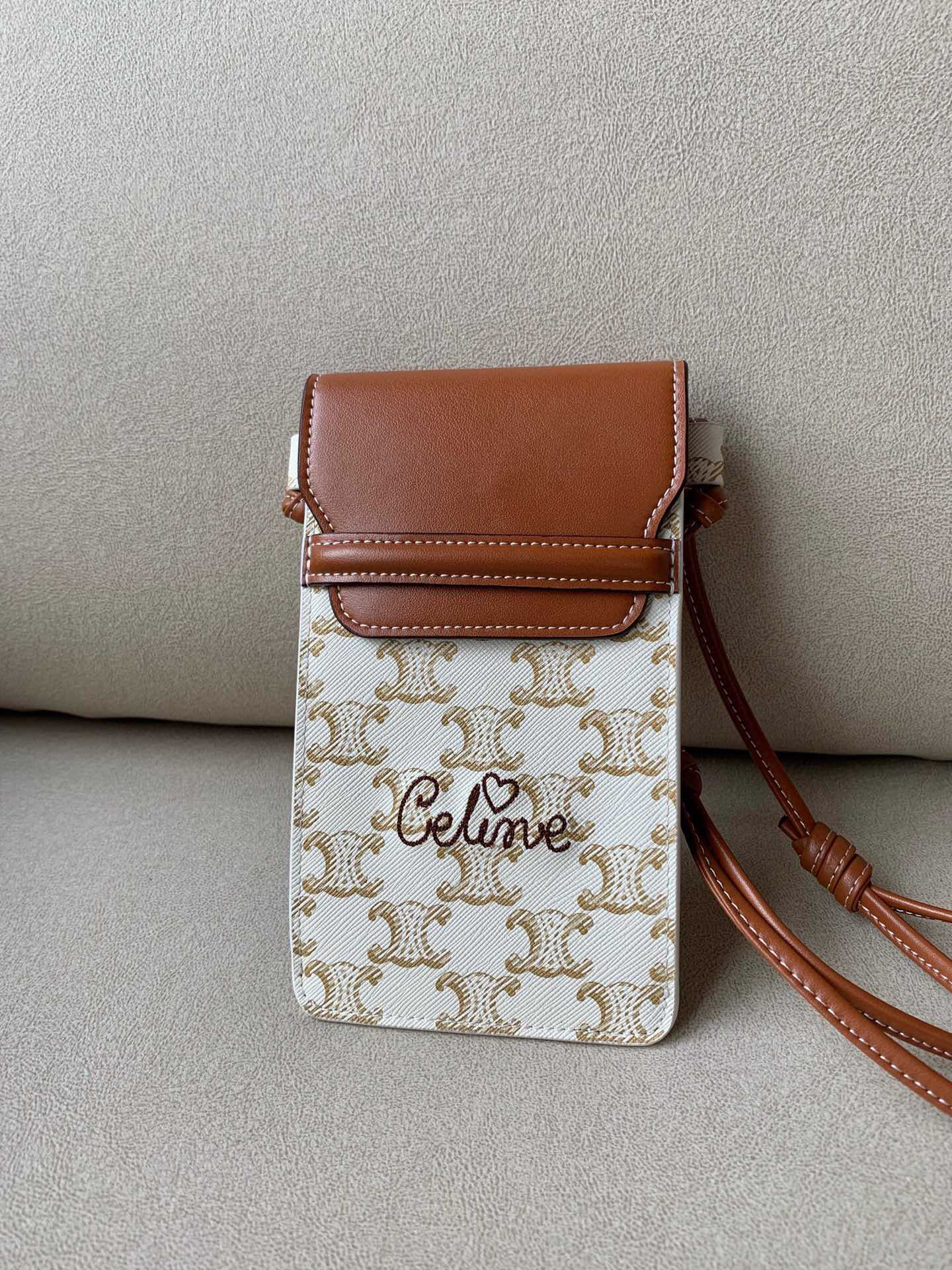 Ce**e mobile phone bag