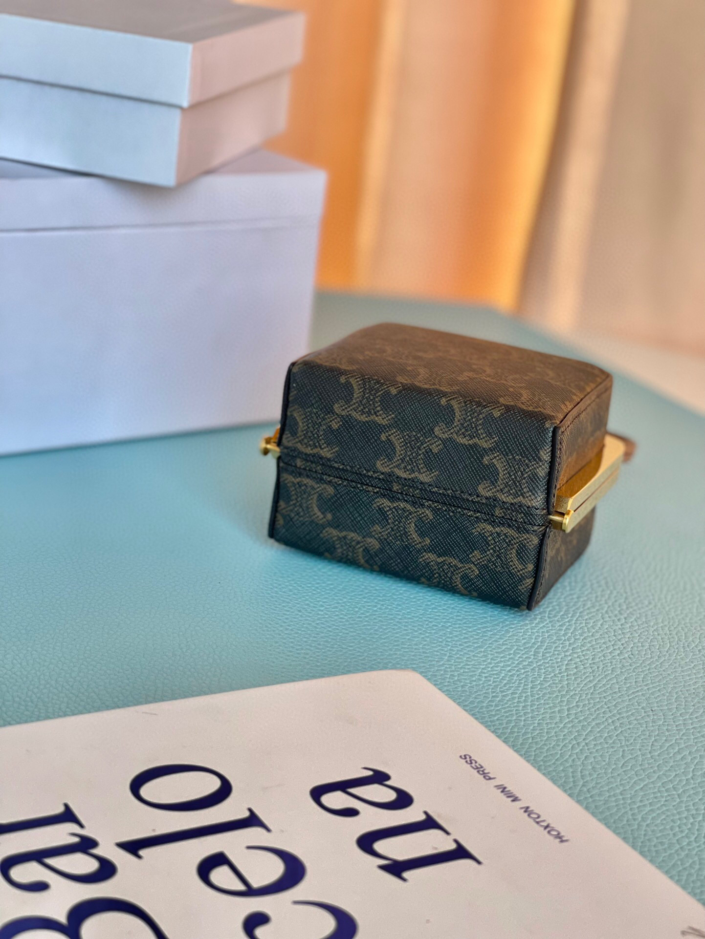 Ce**e box