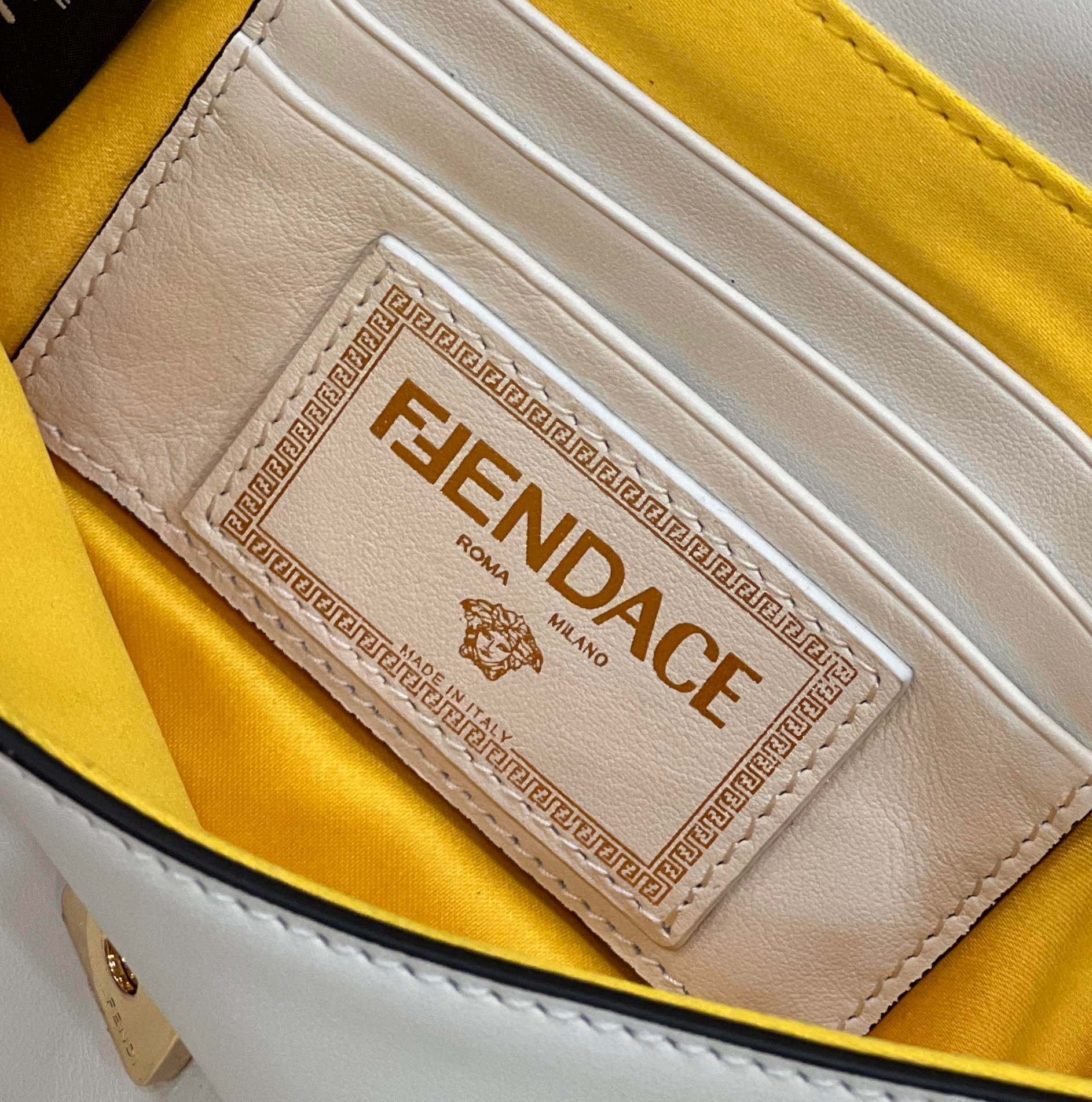 F**di & versace bagutte